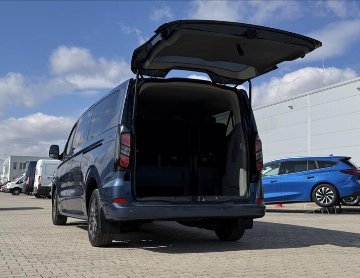 Ford Tourneo Custom MPV 2,0 l 125 kw