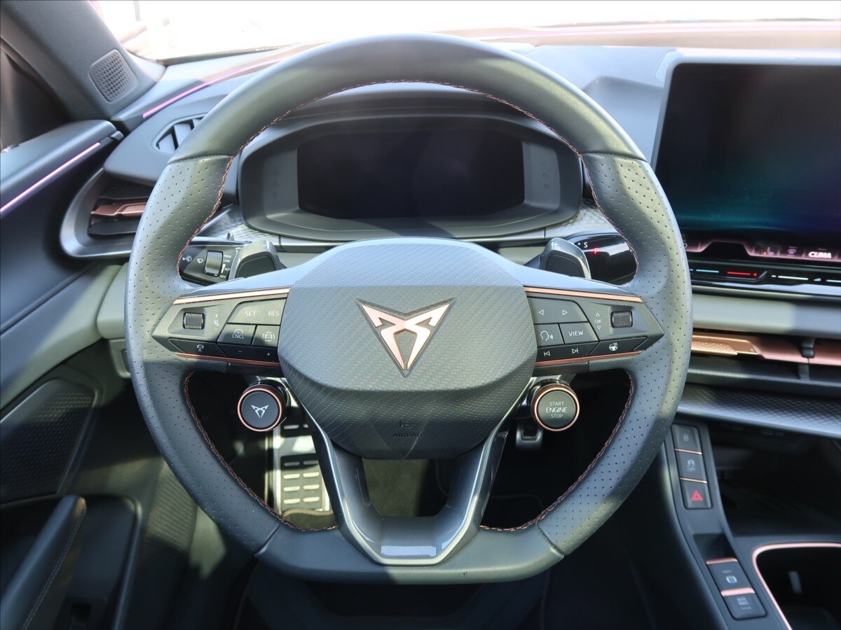 Cupra Terramar SUV / Terénní 2,0 l 195 kw