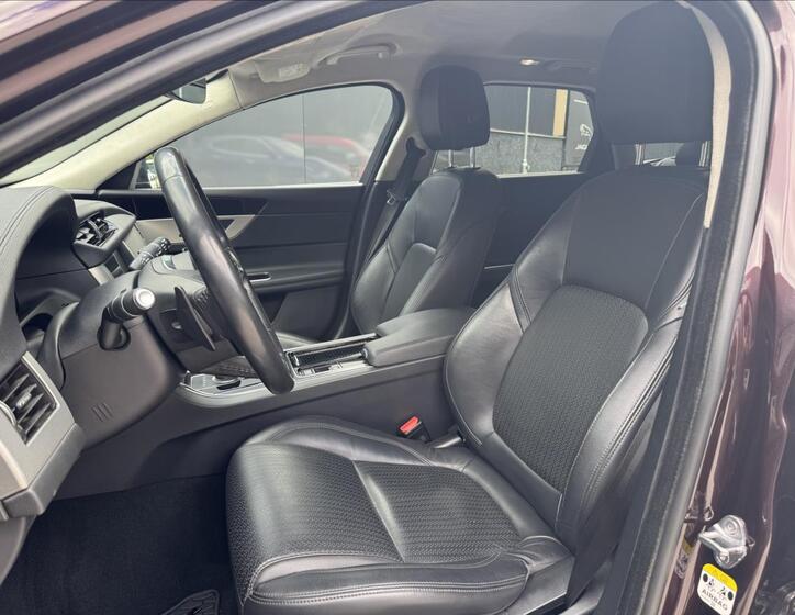 Jaguar XF 11