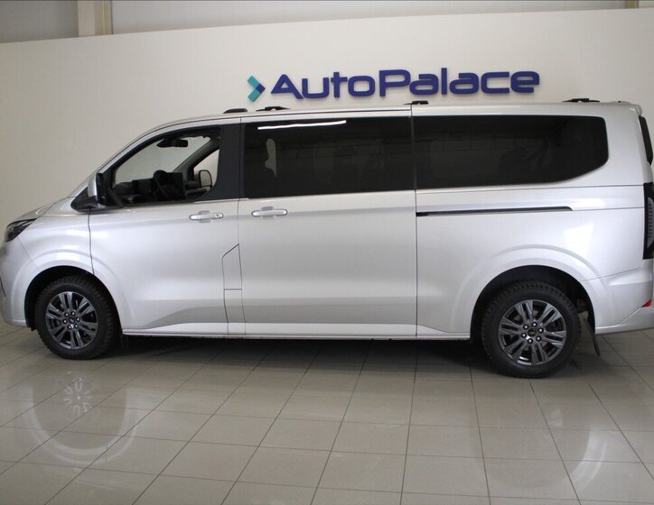 Ford Tourneo Custom MPV 2,0 l 125 kw
