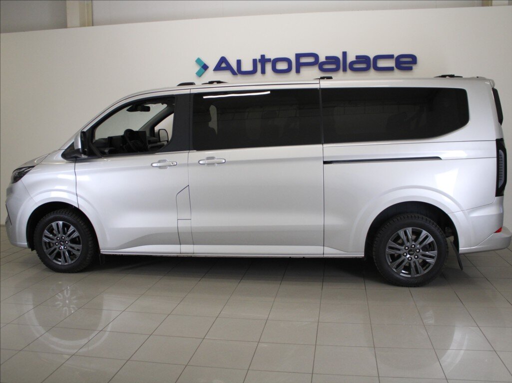 Ford Tourneo Custom MPV 2,0 l 125 kw