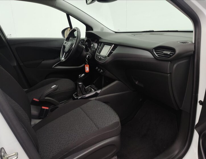 Opel Crossland X SUV 1,2 l 61 kw