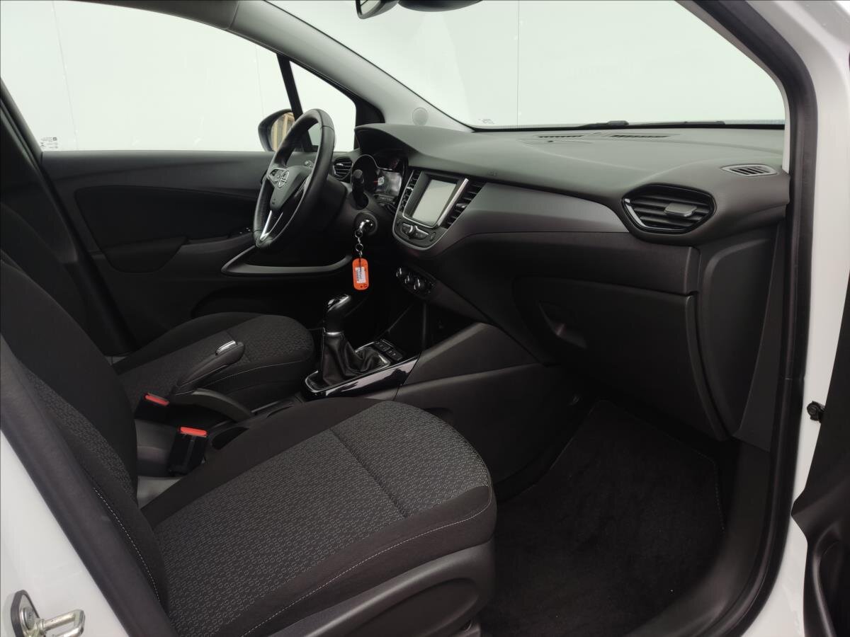 Opel Crossland X SUV 1,2 l 61 kw