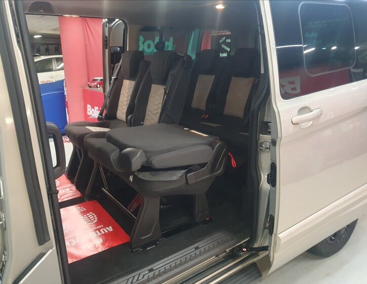 Ford Tourneo Custom Kombi 2,2 l 92 kw