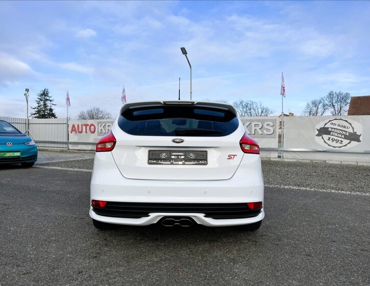 Ford Focus 7