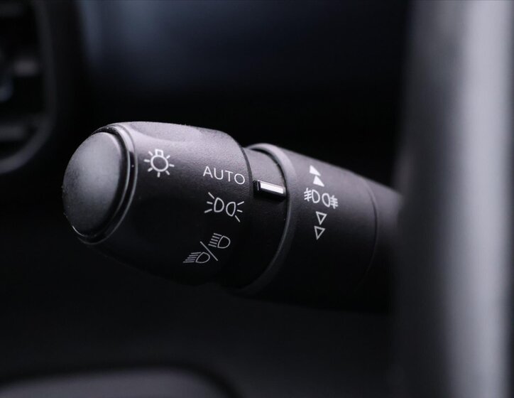 Peugeot Rifter MPV 1,5 l 96 kw