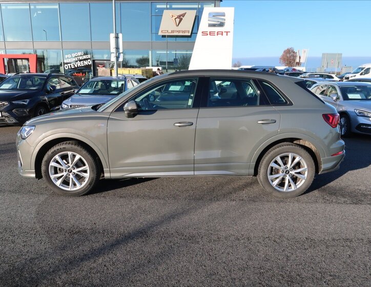 Audi Q3 SUV / Terénní 2,0 l 110 kw