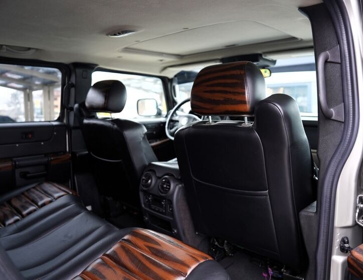 Hummer H2 SUV 6,0 l 232 kw