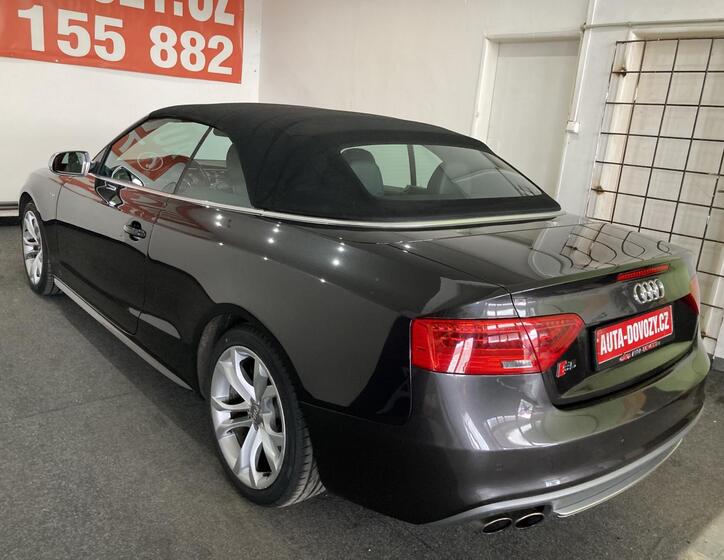 Audi S5 38