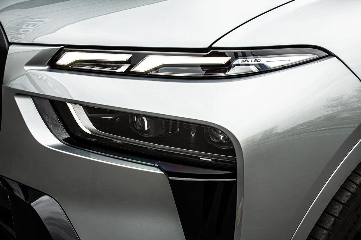 BMW X7 SUV / Terénní 3,0 l 250 kw