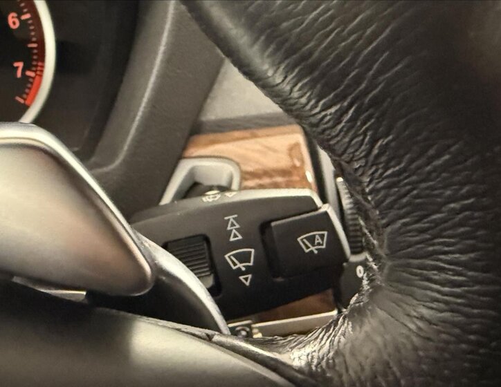 BMW X6 SUV / Terénní 3,0 l 225 kw