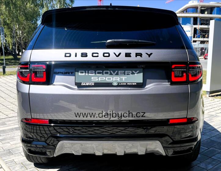 Land Rover Discovery Sport 5