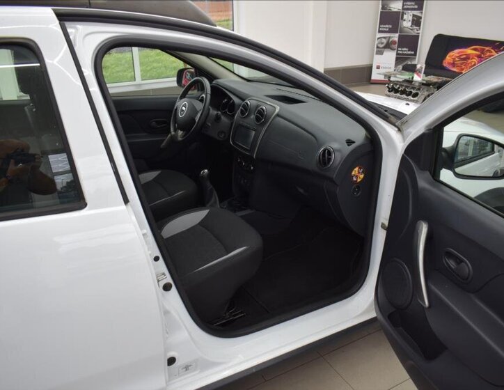Dacia Sandero 13