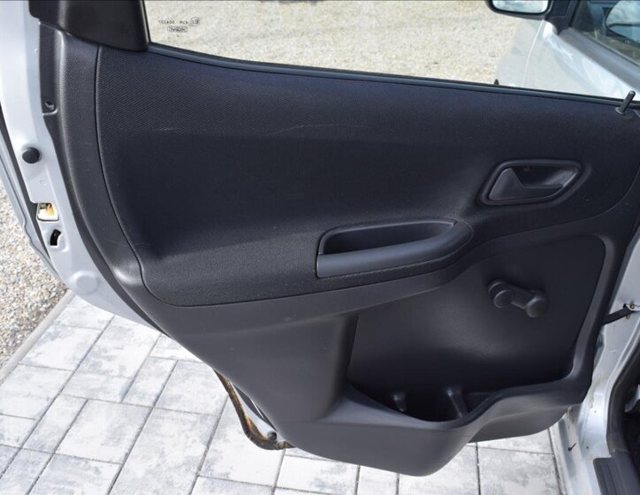 Subaru Justy Hatchback 1,3 l 66 kw