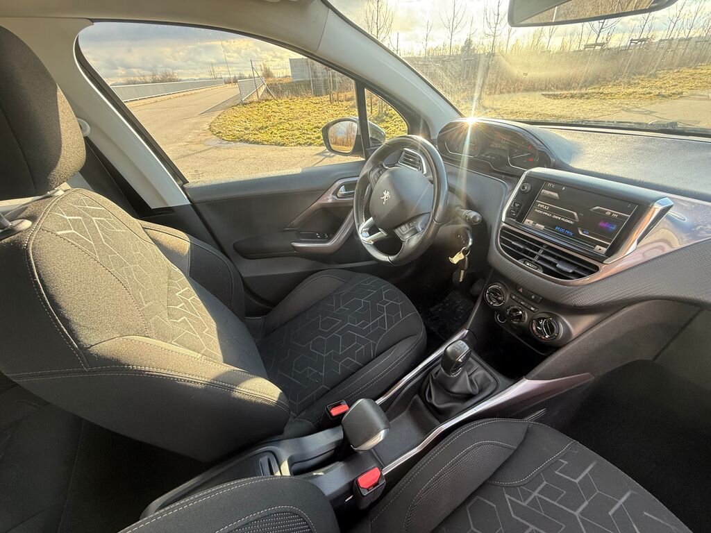 Peugeot 2008 Kombi 1,2 l 60 kw