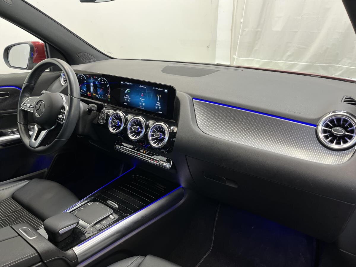 Mercedes-Benz GLA SUV 1,3 l 120 kw