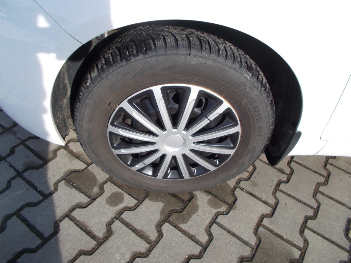 Hyundai ix20 MPV 1,6 l 91 kw