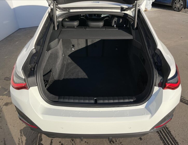 BMW Řada 4 Kupé 2,0 l 180 kw