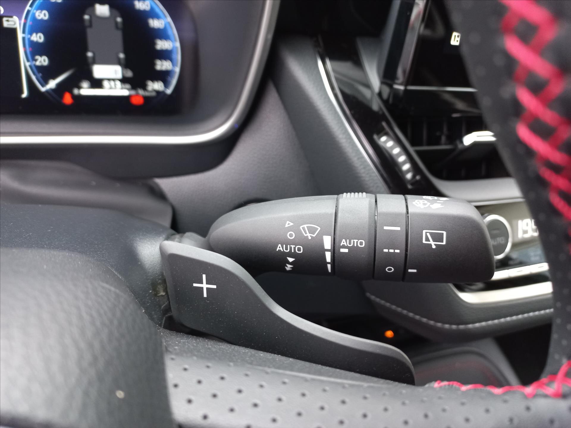 Toyota Corolla Kombi 2,0 l 98 kw