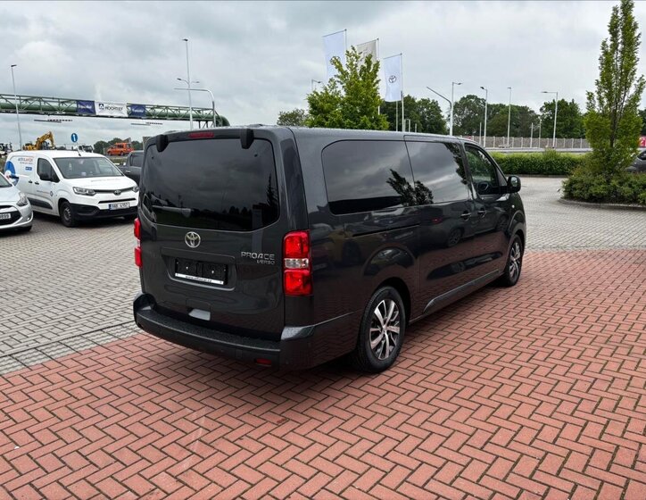 Toyota ProAce Verso 6
