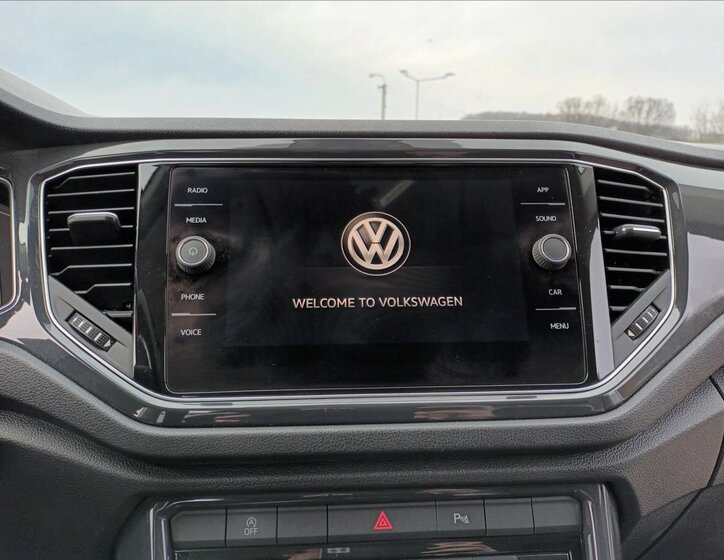 Volkswagen T-Roc SUV / Terénní 1,5 l 110 kw