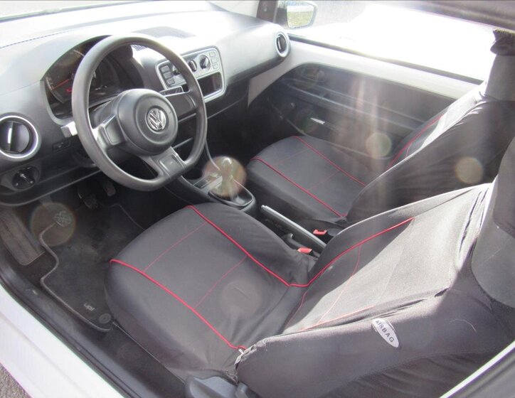 Volkswagen up! 9