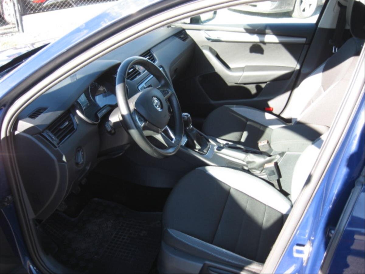 Škoda Octavia Kombi 2,0 l 110 kw