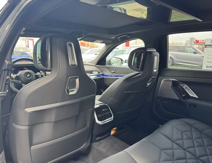 BMW Řada 7 Sedan / Limuzína 3,0 l 210 kw