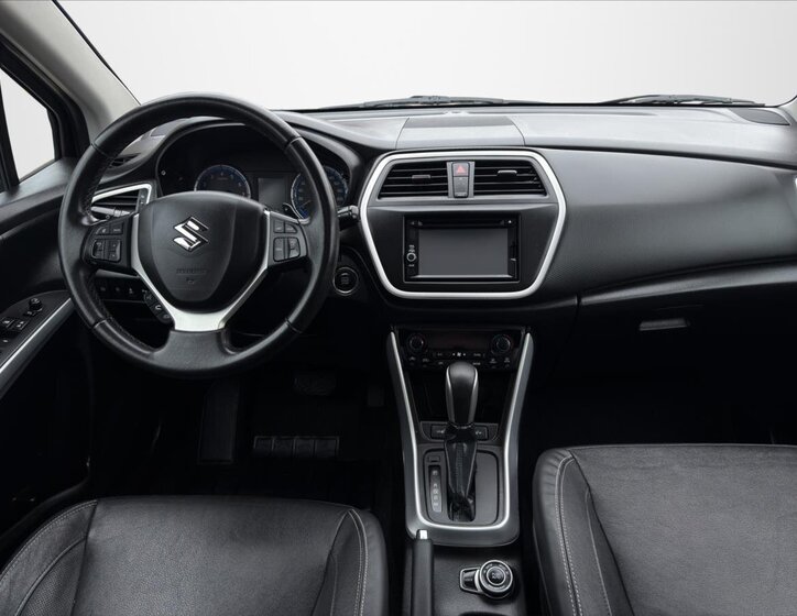 Suzuki SX4 S-Cross SUV / Terénní 1,6 l 88 kw