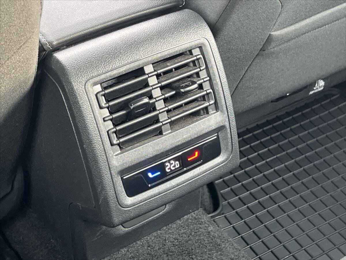 Volkswagen Golf Hatchback 1,5 l 96 kw