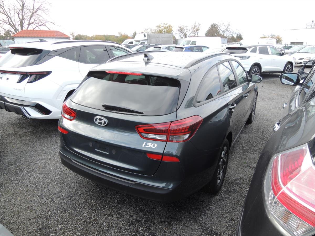 Hyundai i30 Kombi 1,5 l 70 kw