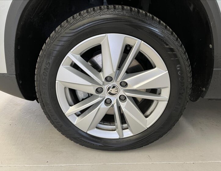 Škoda Karoq SUV / Terénní 1,5 l 110 kw