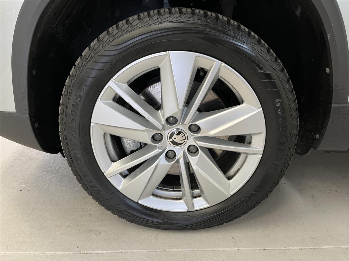 Škoda Karoq SUV / Terénní 1,5 l 110 kw