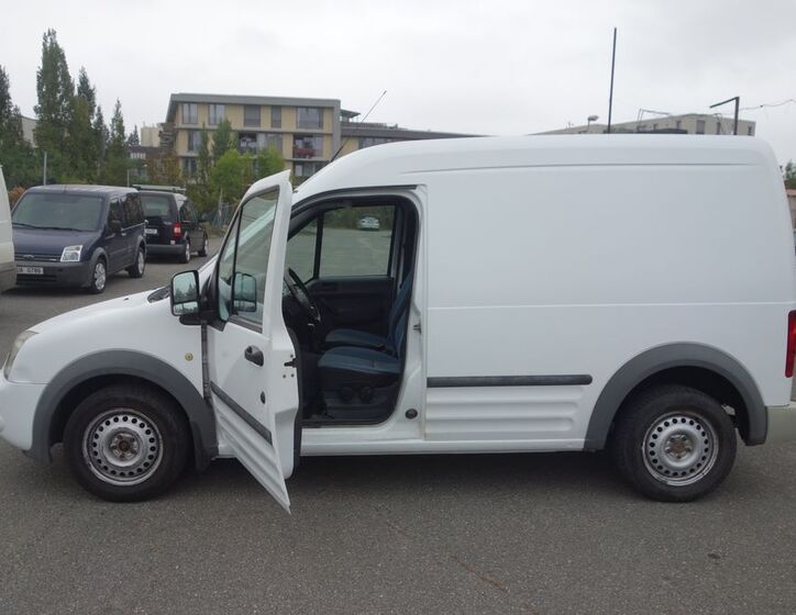 Ford Transit Connect 13