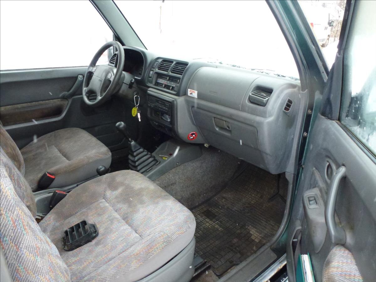 Suzuki Jimny Kombi 1,3 l 59 kw