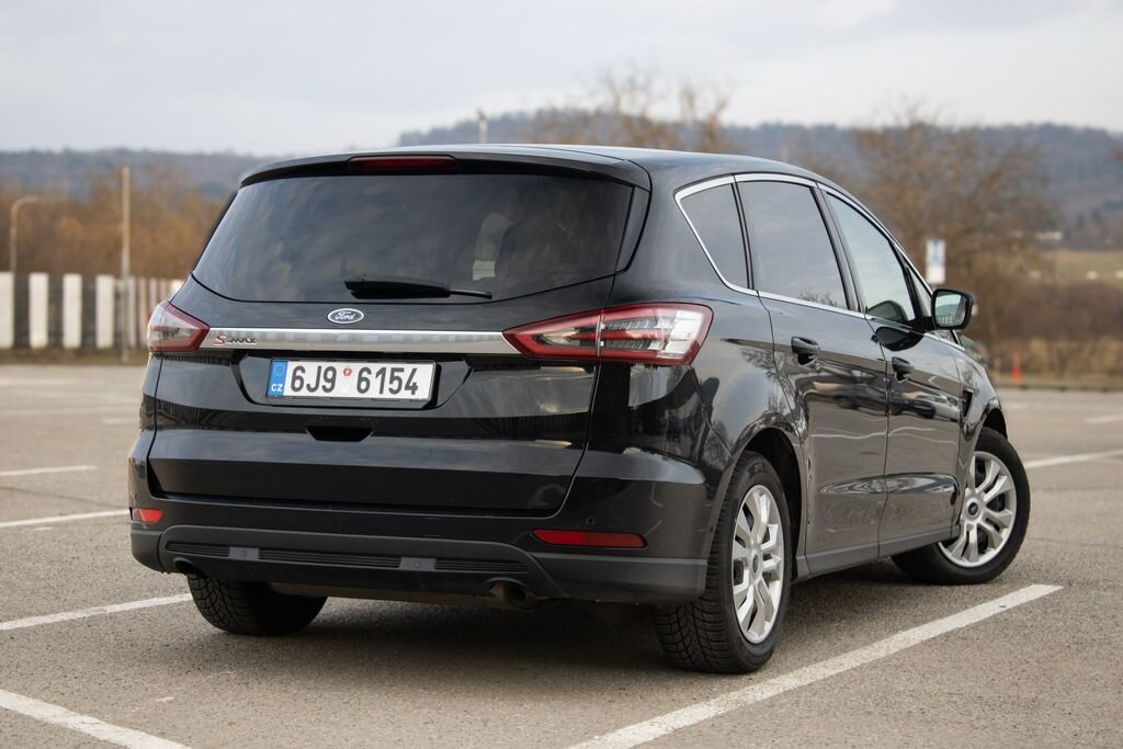 Ford S-MAX MPV 2,0 l 110 kw