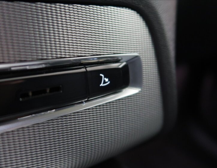 Volvo XC90 SUV / Terénní 2,0 l 173 kw