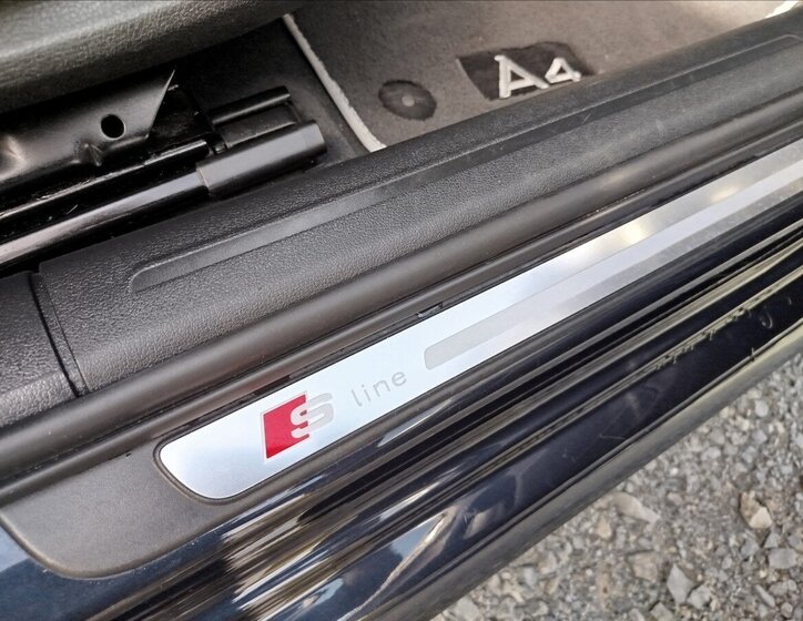 Audi A4 Kombi 2,0 l 140 kw