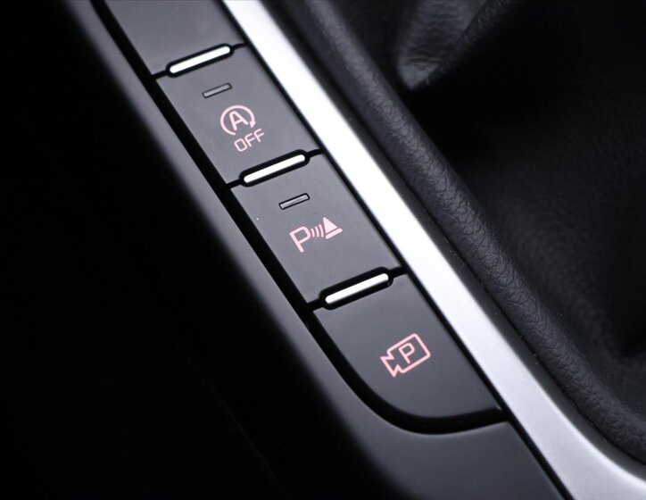 KIA Ceed Hatchback 998,0 74 kw