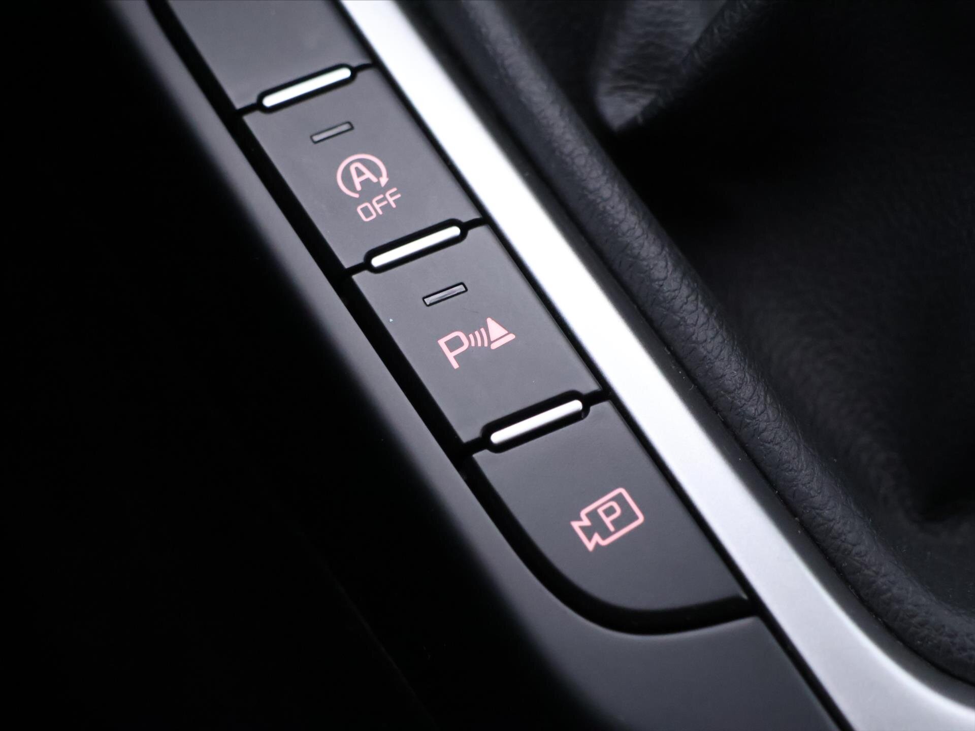 KIA Ceed Hatchback 998,0 74 kw