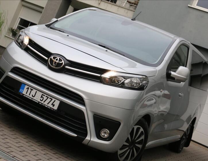 Toyota ProAce Verso 6