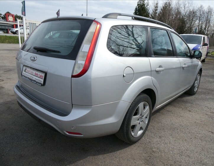Ford Focus Kombi 1,6 l 74 kw