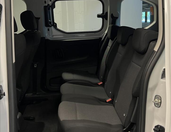 Toyota ProAce City Verso 9