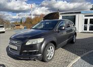 Audi Q7 1