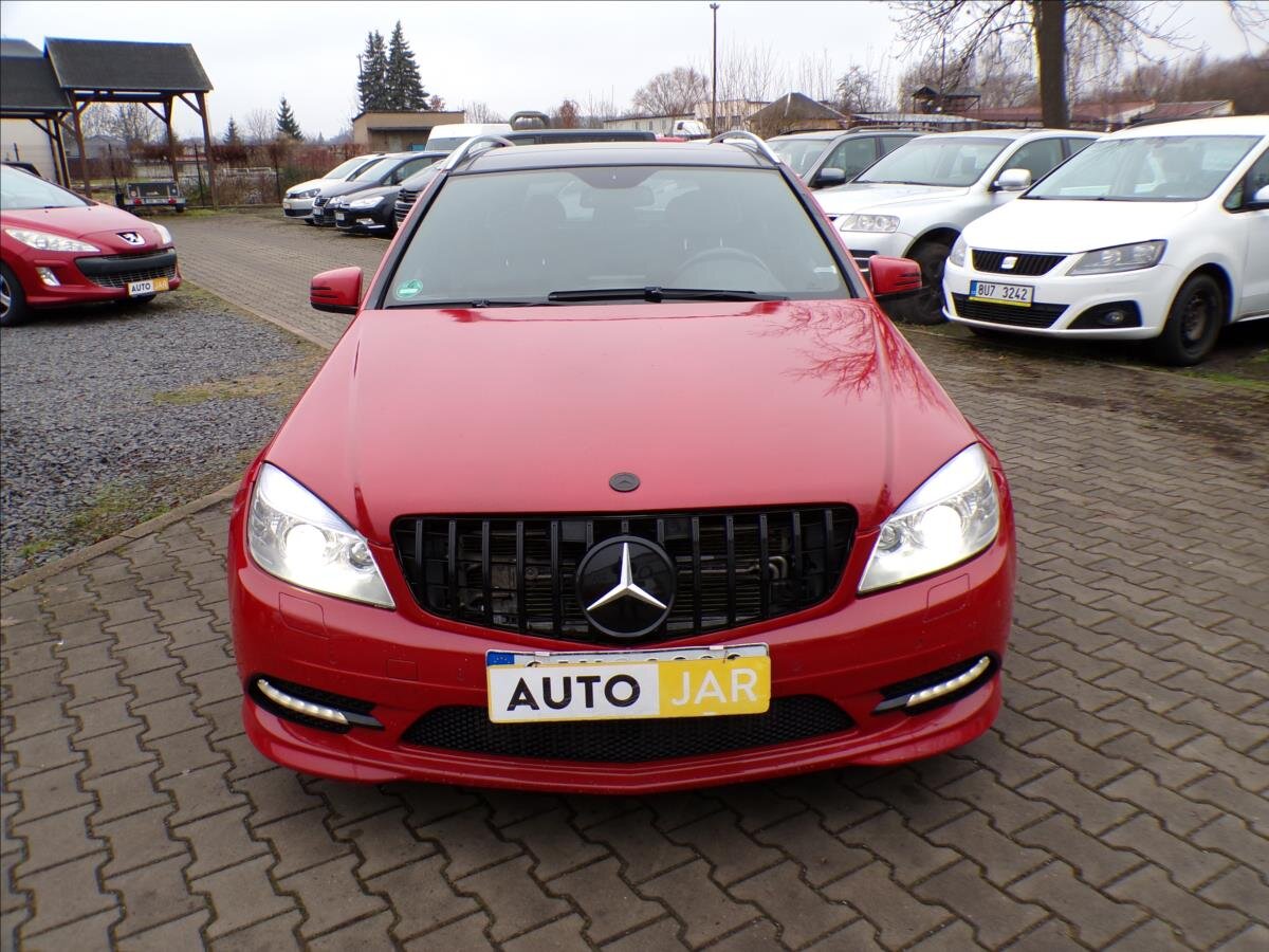 Mercedes-Benz Třídy C Kombi 3,0 l 170 kw