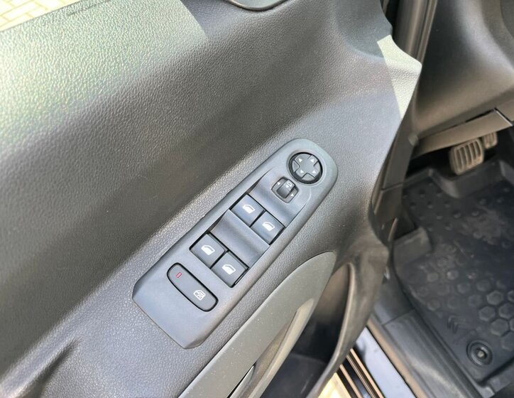 Citroën Berlingo MPV 1,5 l 96 kw