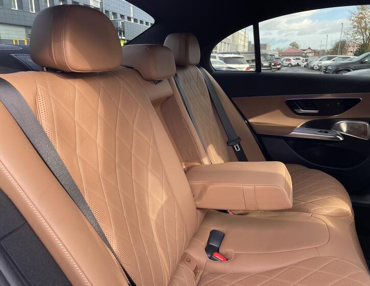 Mercedes-Benz Třídy E 23