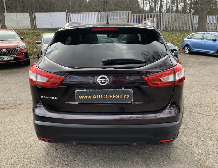 Nissan Qashqai SUV / Terénní 1,6 l 96 kw