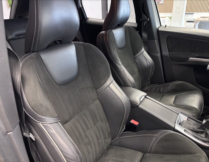 Volvo XC60 Kombi 2,4 l 140 kw