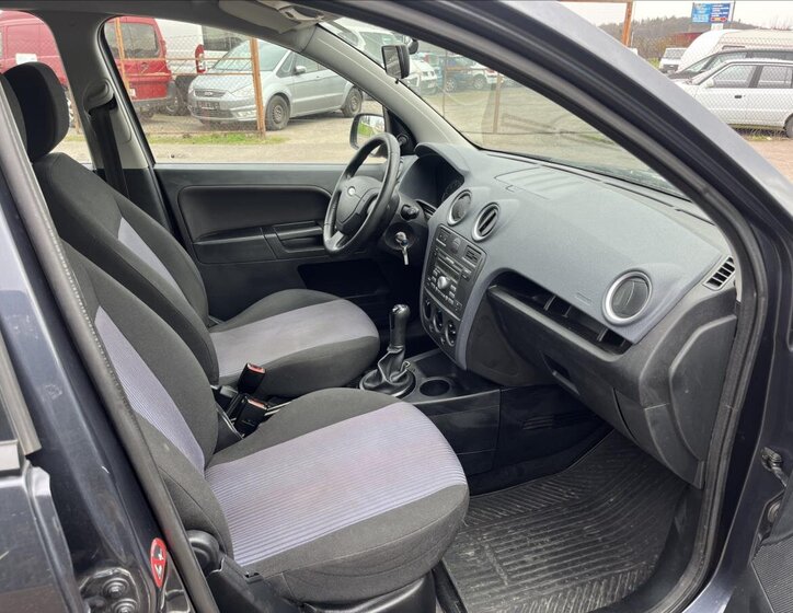 Ford Fusion Kombi 1,4 l 59 kw